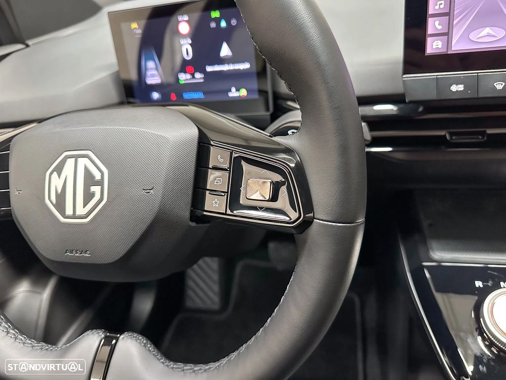 MG MG4 77 kWh Extended Range Luxury - 43