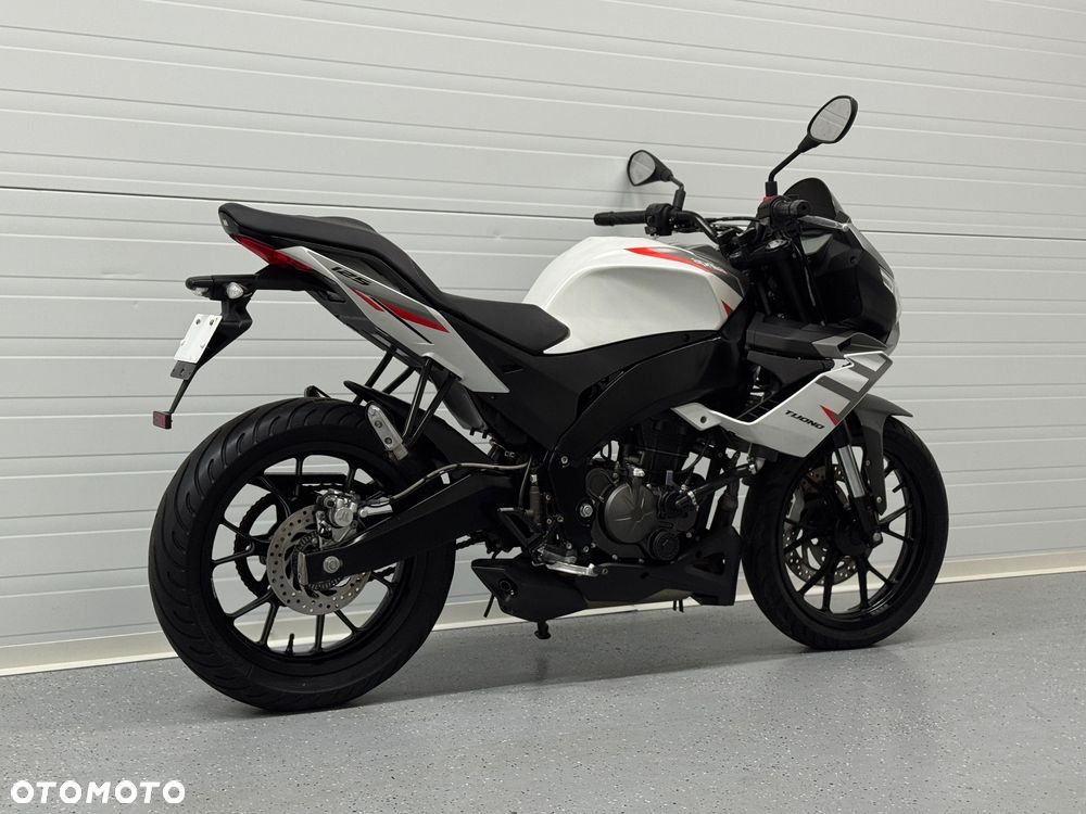 Aprilia Tuono - 3