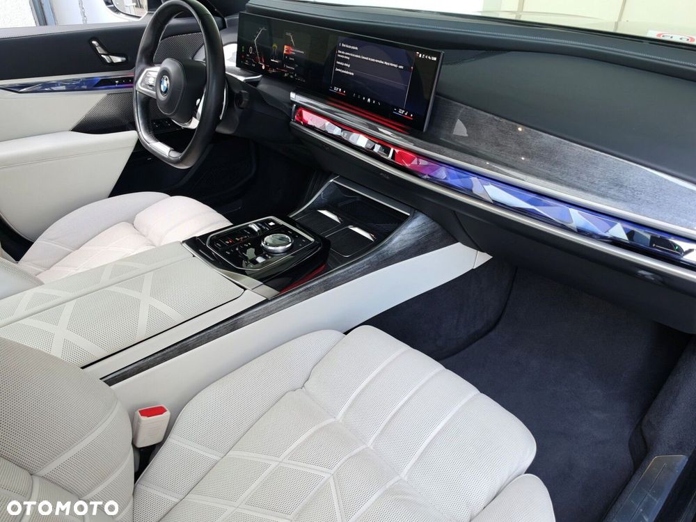 BMW Seria 7 - 15