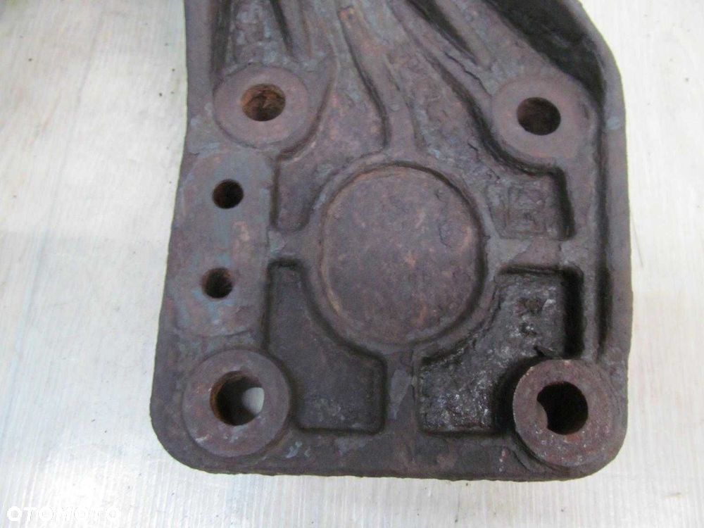 IVECO DAILY 03-14 LAPA WSPORNIK MOCOWANIE MOSTU RESORA TYL - 5