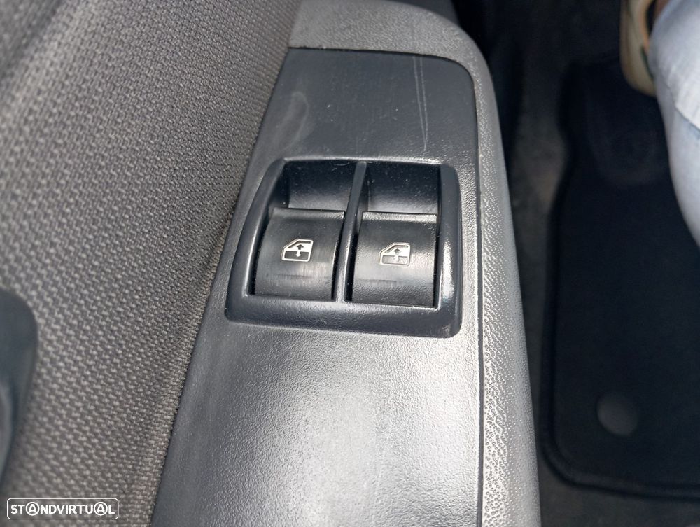 Fiat Strada Adventure - 11