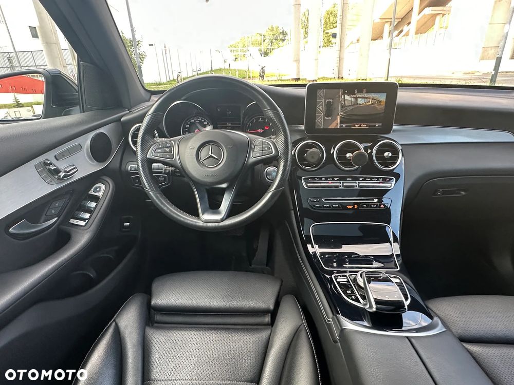 Mercedes-Benz GLC 300 4-Matic - 24