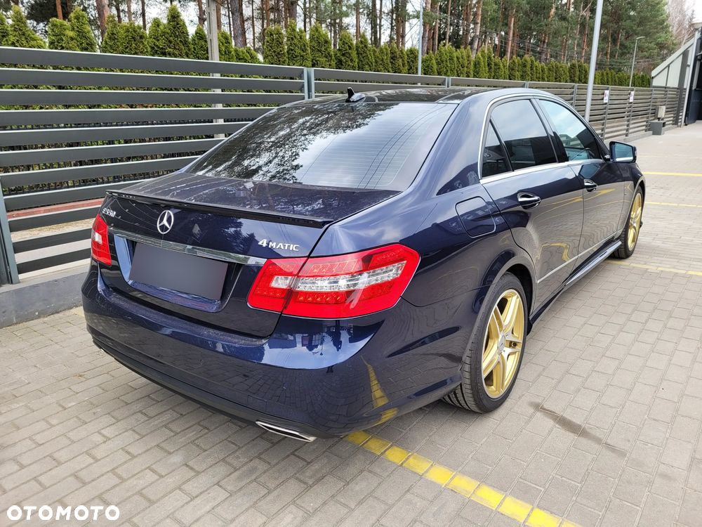 Mercedes-Benz Klasa E - 12