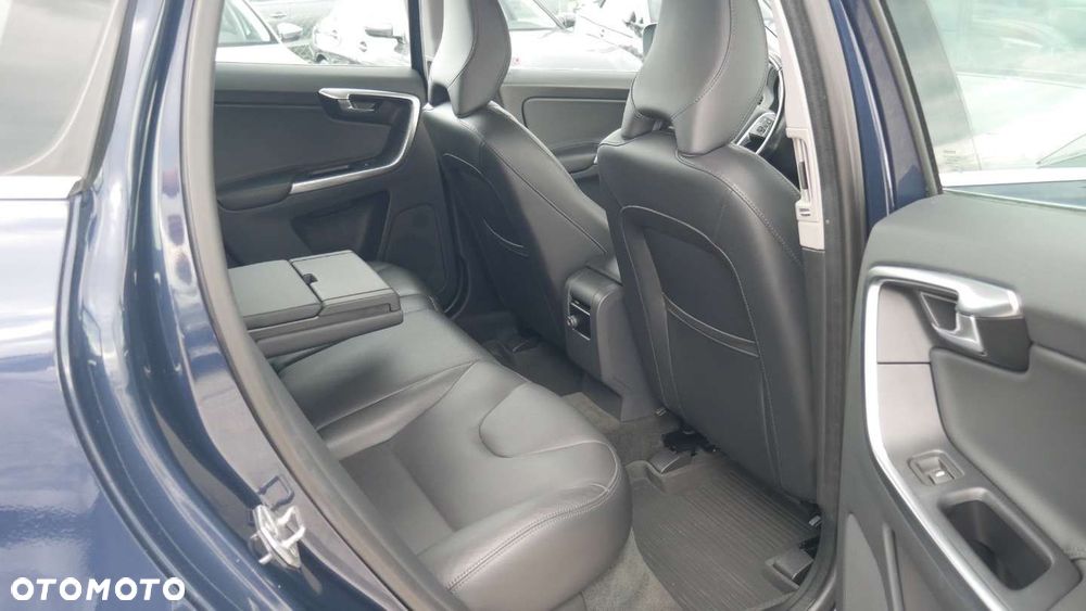 Volvo XC 60 - 16