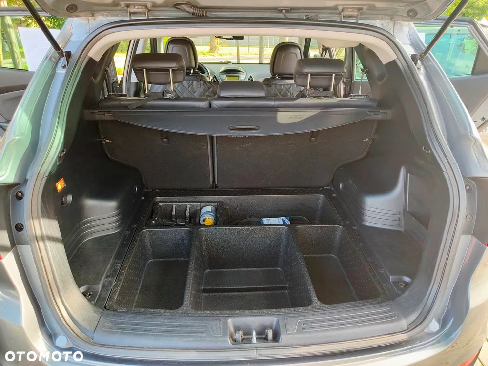 Hyundai ix35 1.7 CRDi Comfort 2WD - 16