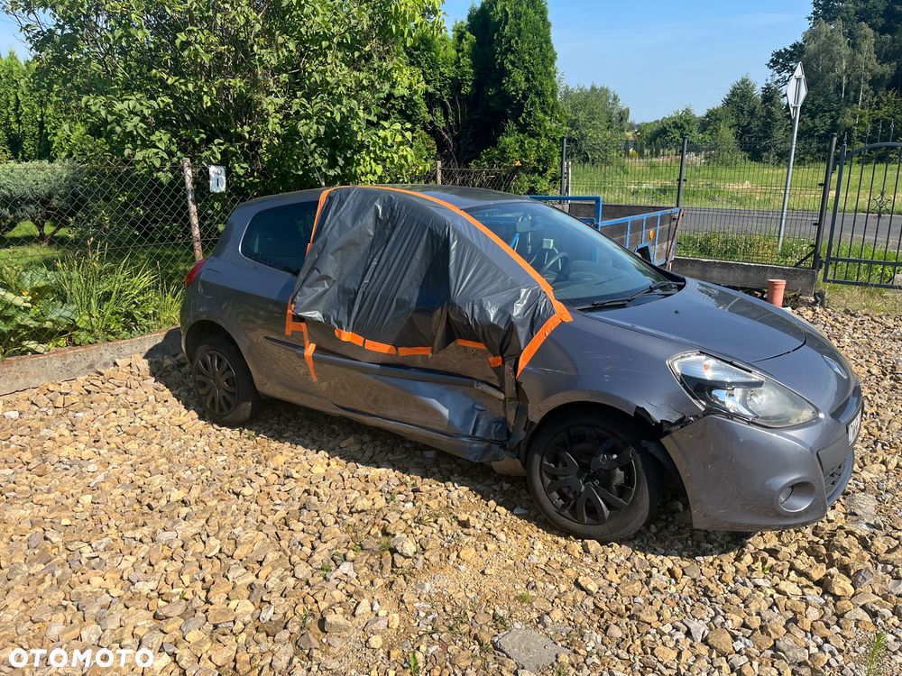 Renault Clio 1.2 16V Alize - 3