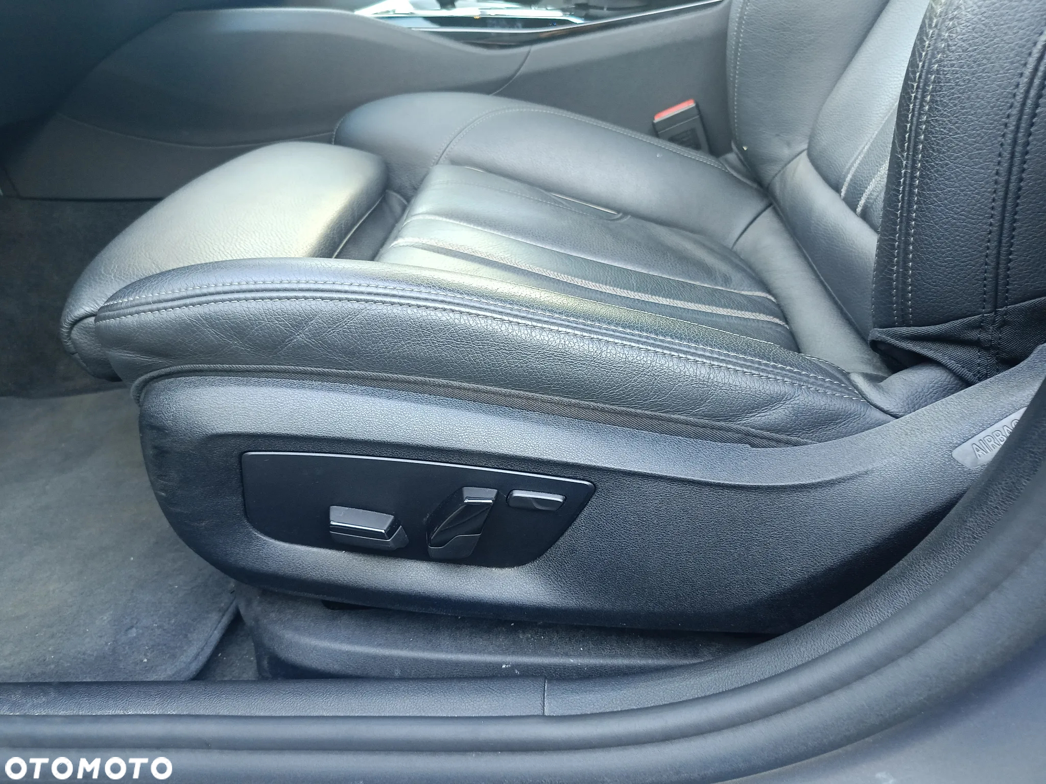 BMW Seria 5 530e xDrive Touring - 22
