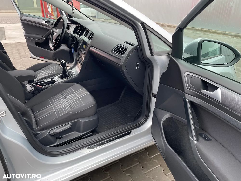 Volkswagen Golf 1.6 TDI BlueMotion Technology Lounge - 11