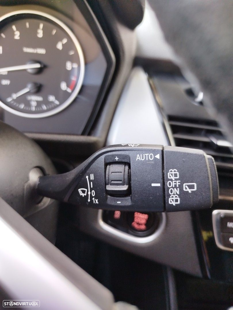 BMW 216 Active Tourer d Auto - 11