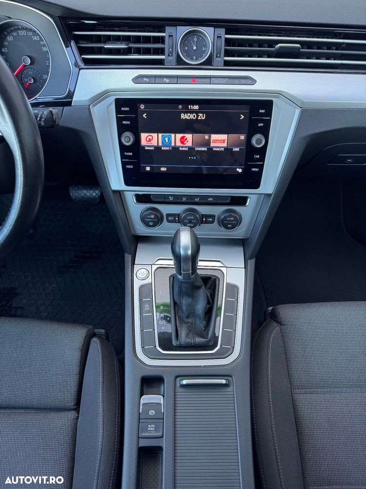 Volkswagen Passat - 15