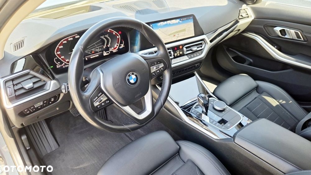 BMW Seria 3 - 18