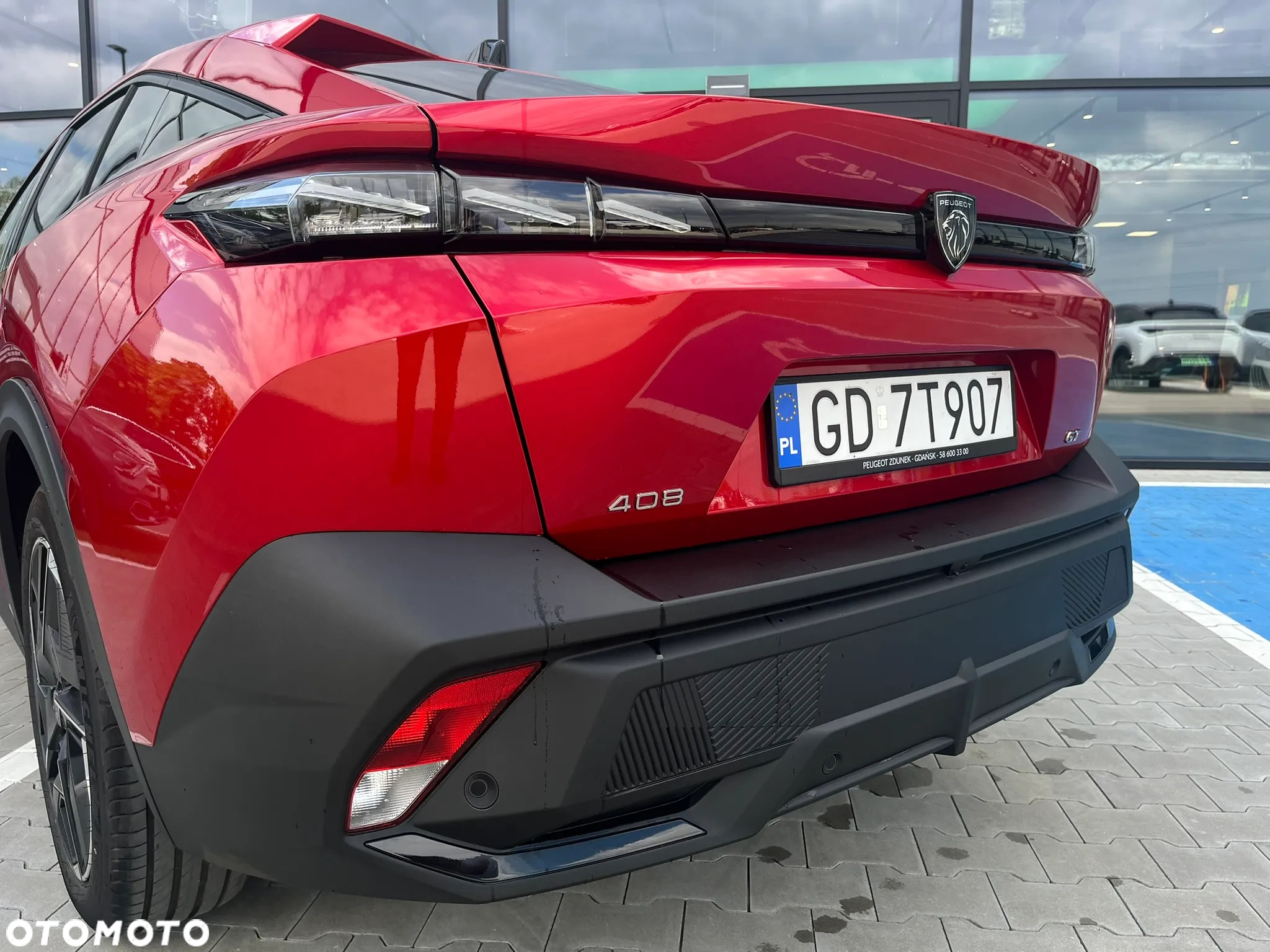 Peugeot 408 1.2 PureTech mHEV GT S&S e-DSC6 - 9