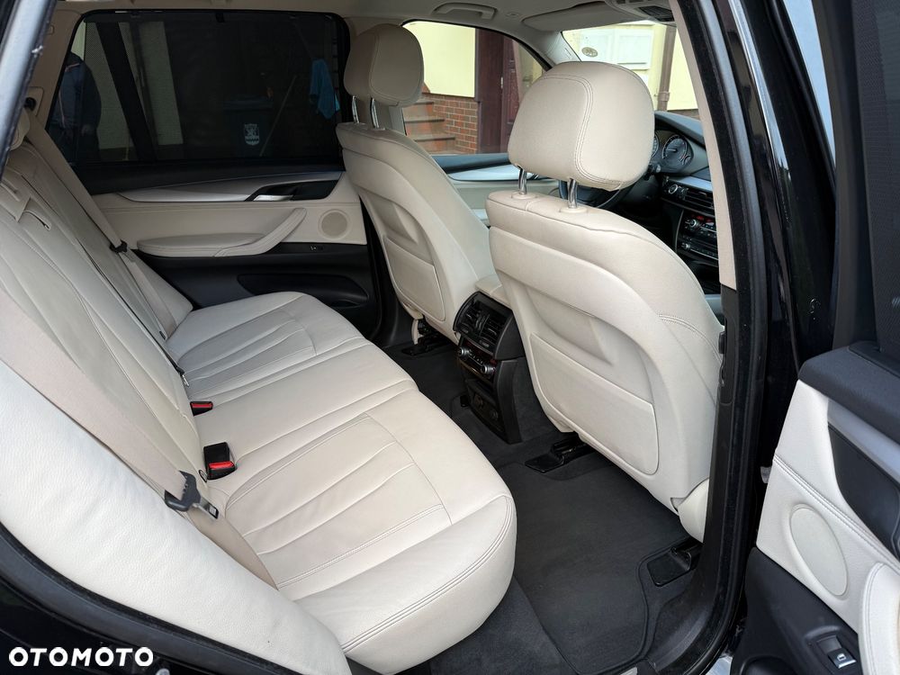 BMW X5 xDrive25d - 17