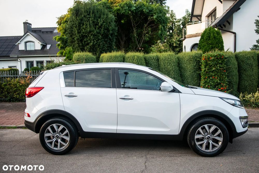 Kia Sportage 1.6 GDI 2WD ISG Dream-Team Edition - 4