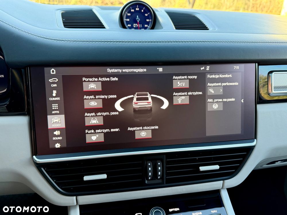 Porsche Cayenne Platinum Edition - 36