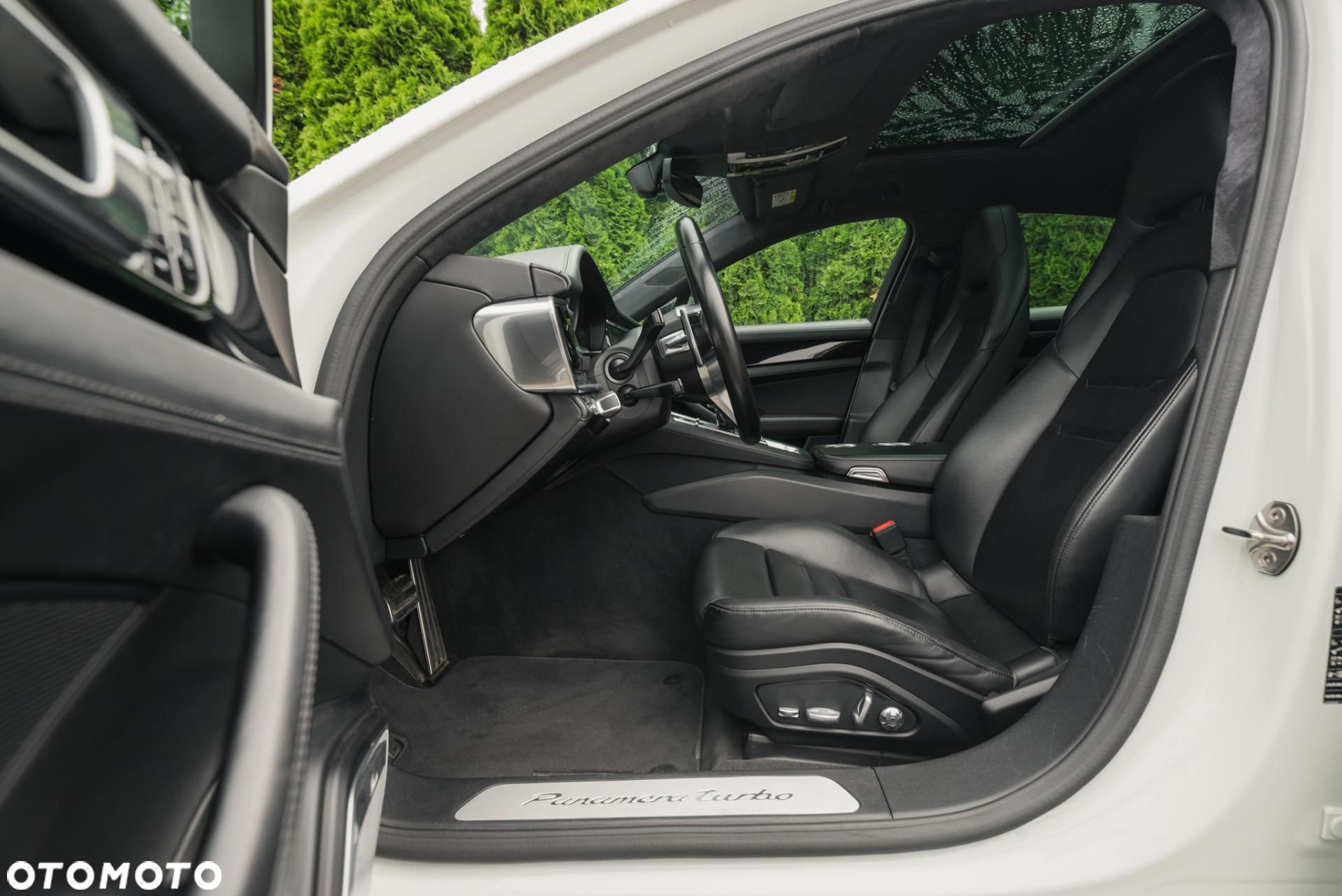 Porsche Panamera - 13