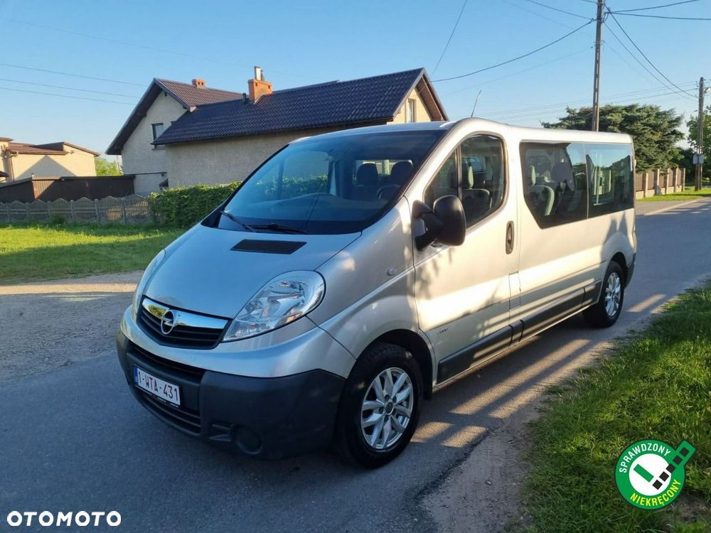 Opel Vivaro - 1