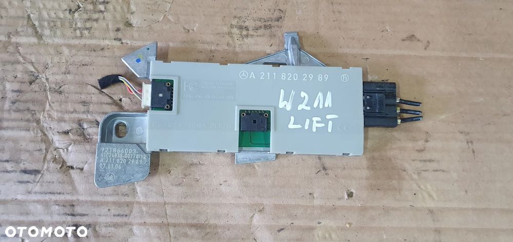 Wzmacniacz anteny moduł Mercedes W211 A2118202989 - 1