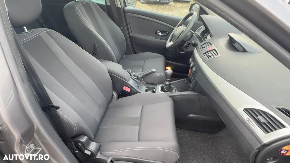 Renault Megane TCe 130 Dynamique - 29