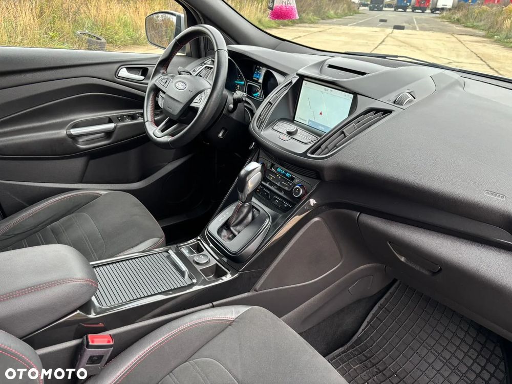 Ford Kuga 2.0 TDCi AWD ST-Line - 28