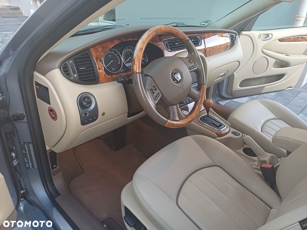 Jaguar X-Type - 5
