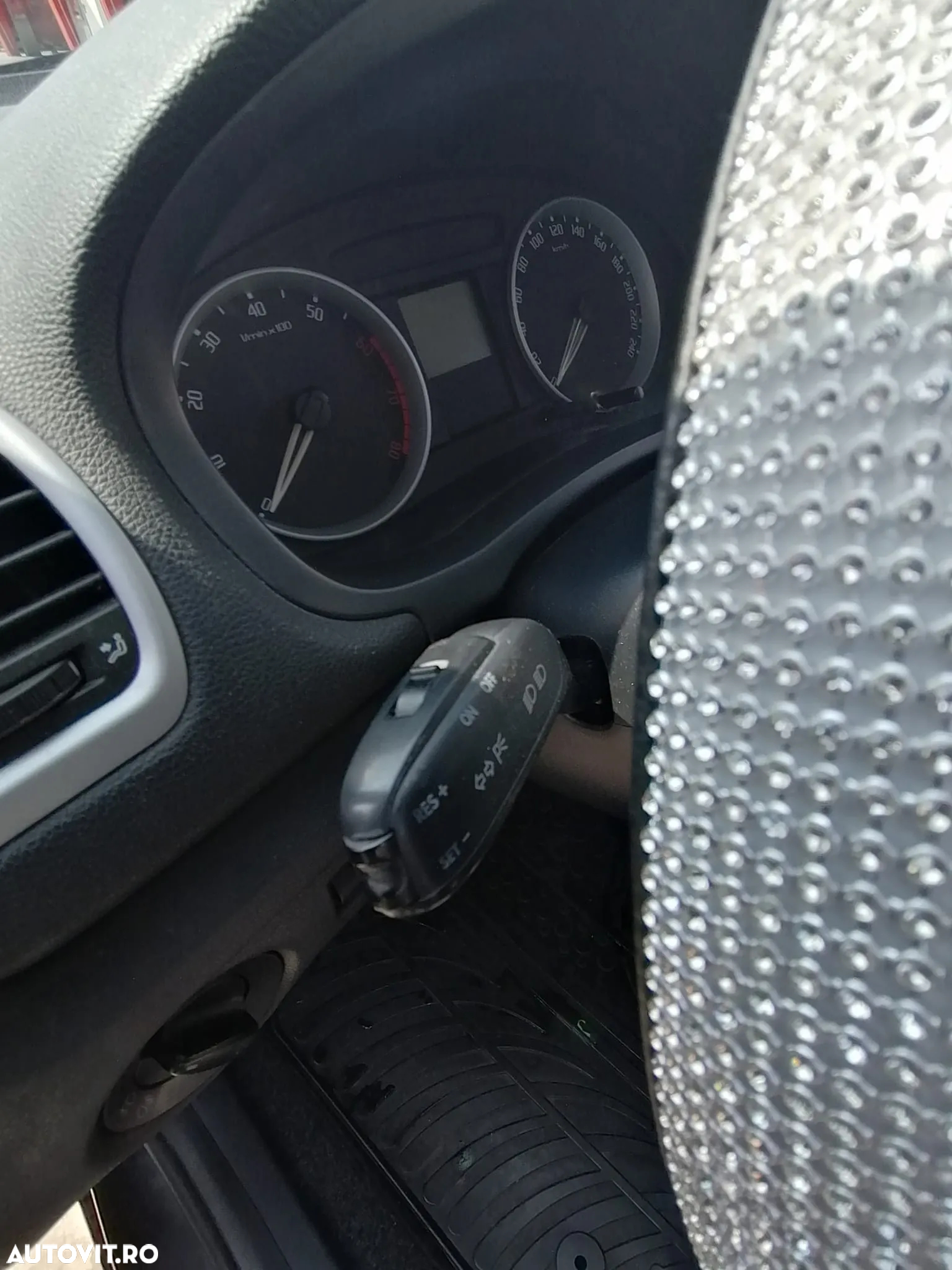Skoda Fabia 1.6 Elegance - 8