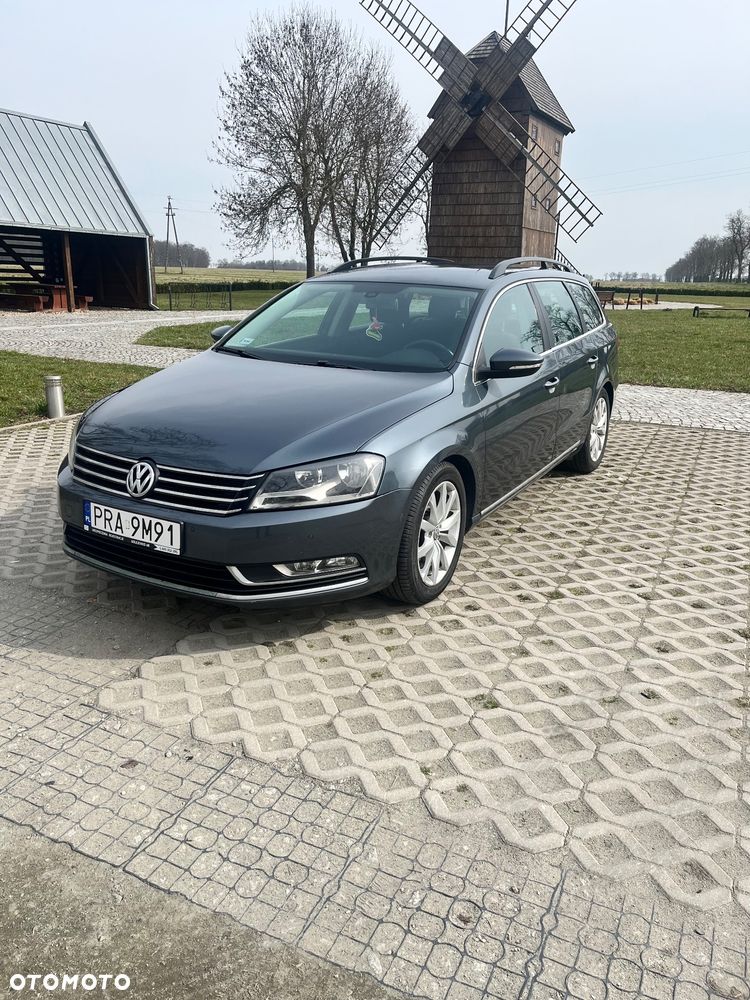 Volkswagen Passat 2.0 TDI DPF Comfortline DSG - 1