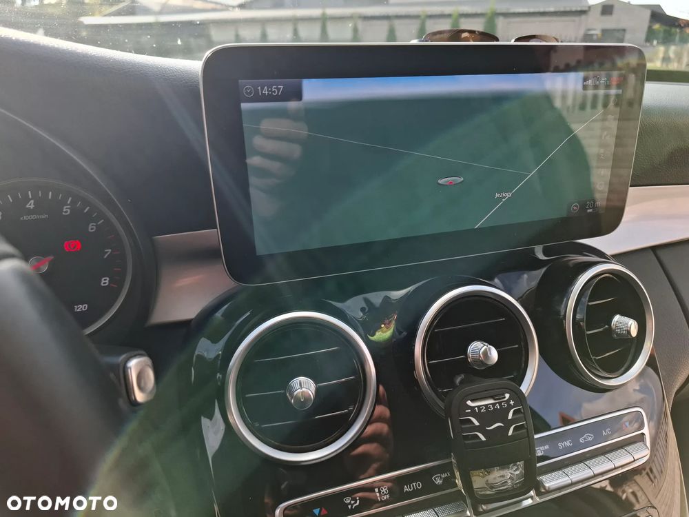 Mercedes-Benz Klasa C 180 9G-TRONIC - 12