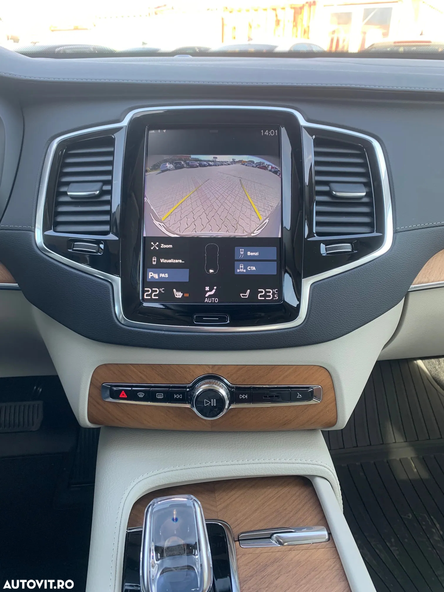 Volvo XC 90 Recharge T8 eAWD Inscription - 12