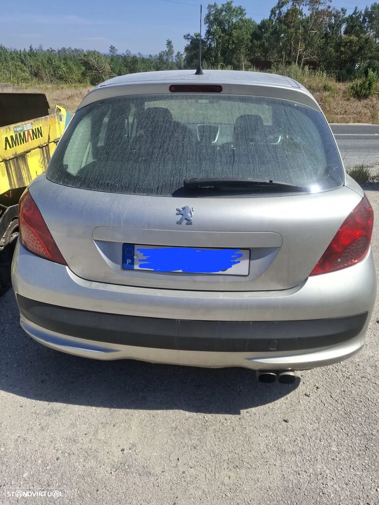 Peugeot 207 - 7
