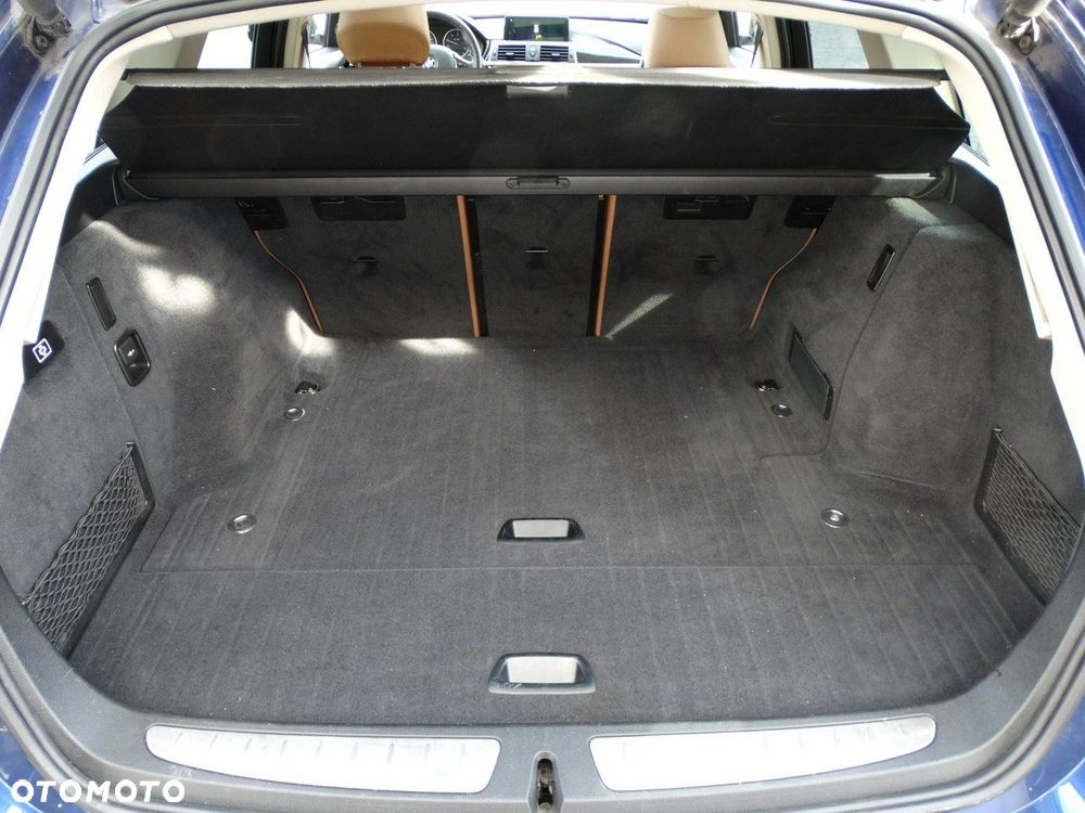 BMW Seria 3 320d Luxury Line - 9