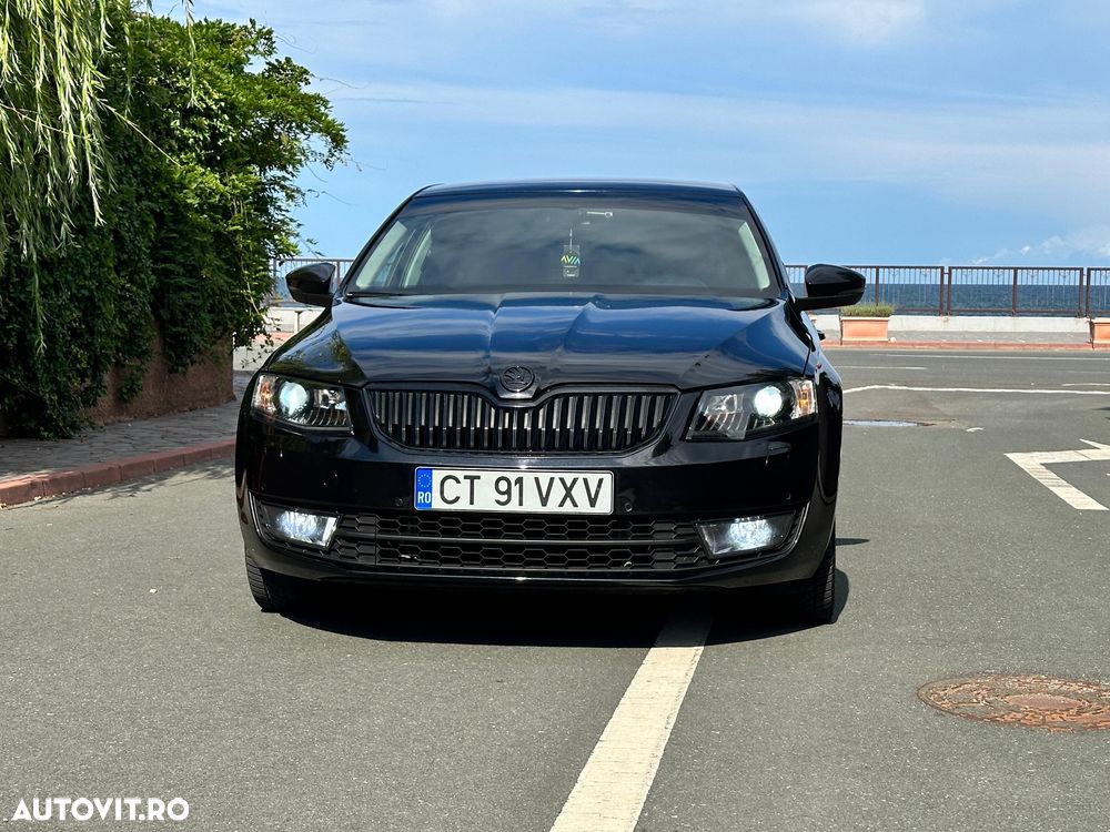 Skoda Octavia 2.0 TDI 4x4 DSG Style - 1