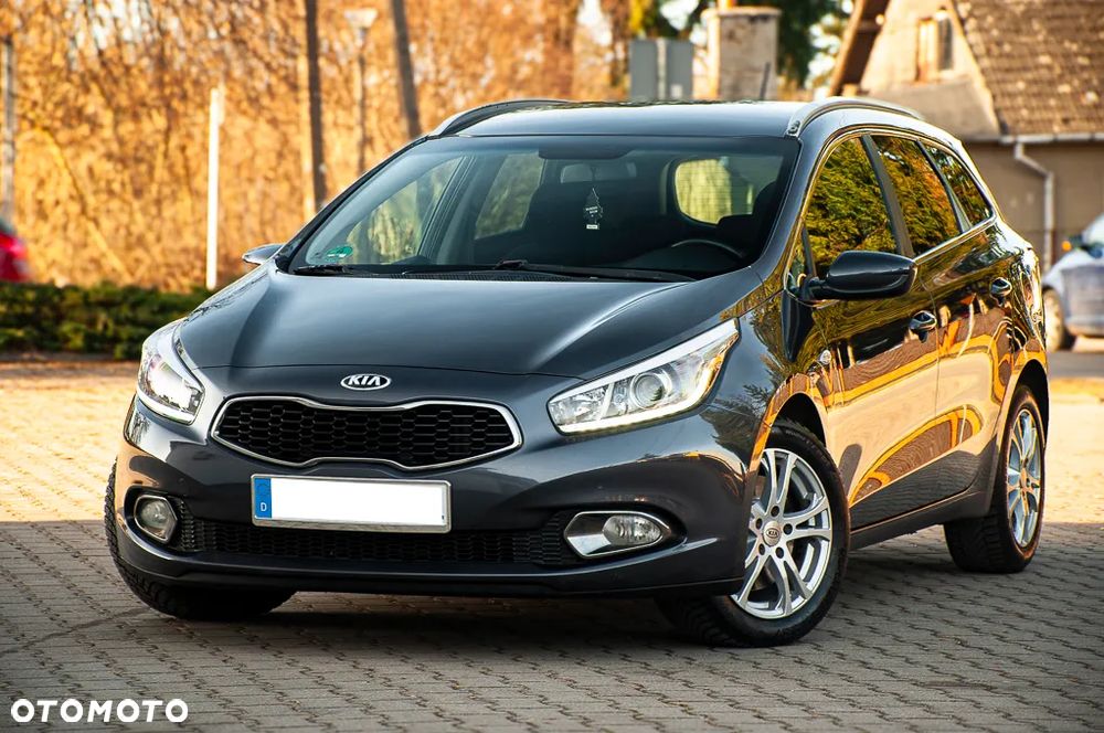Kia Ceed - 14