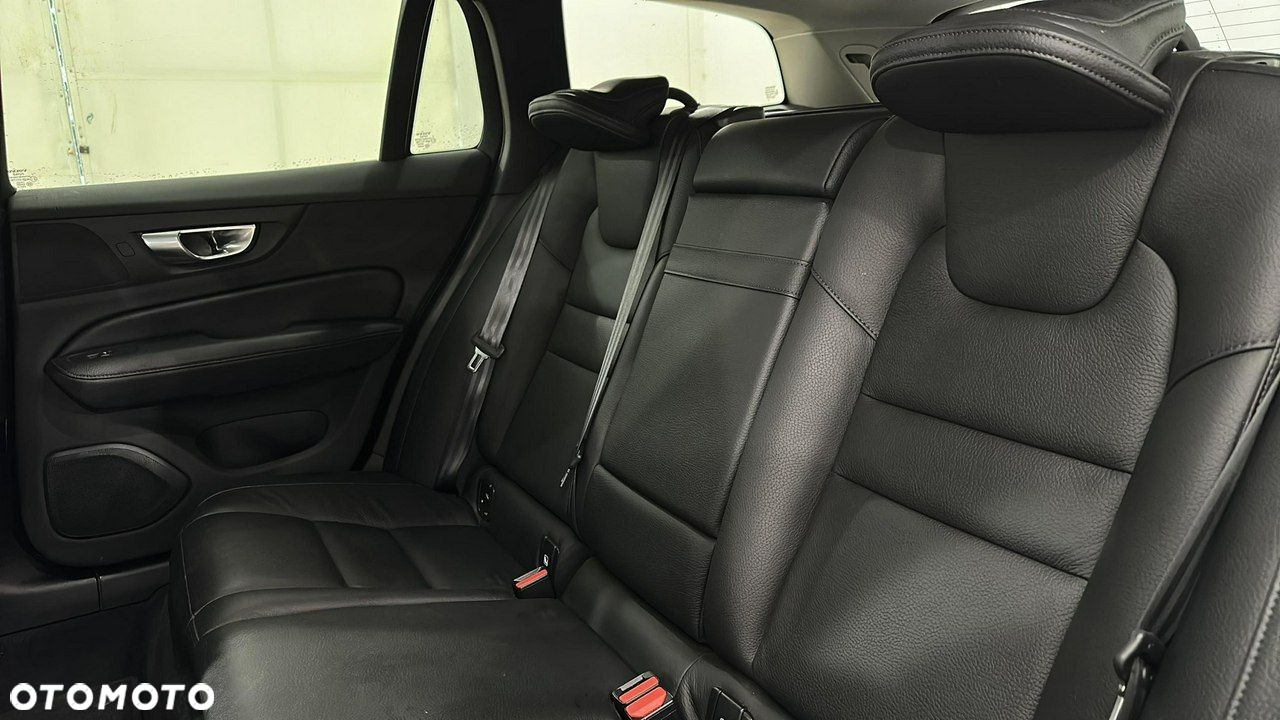 Volvo V60 B5 B AWD Inscription - 12