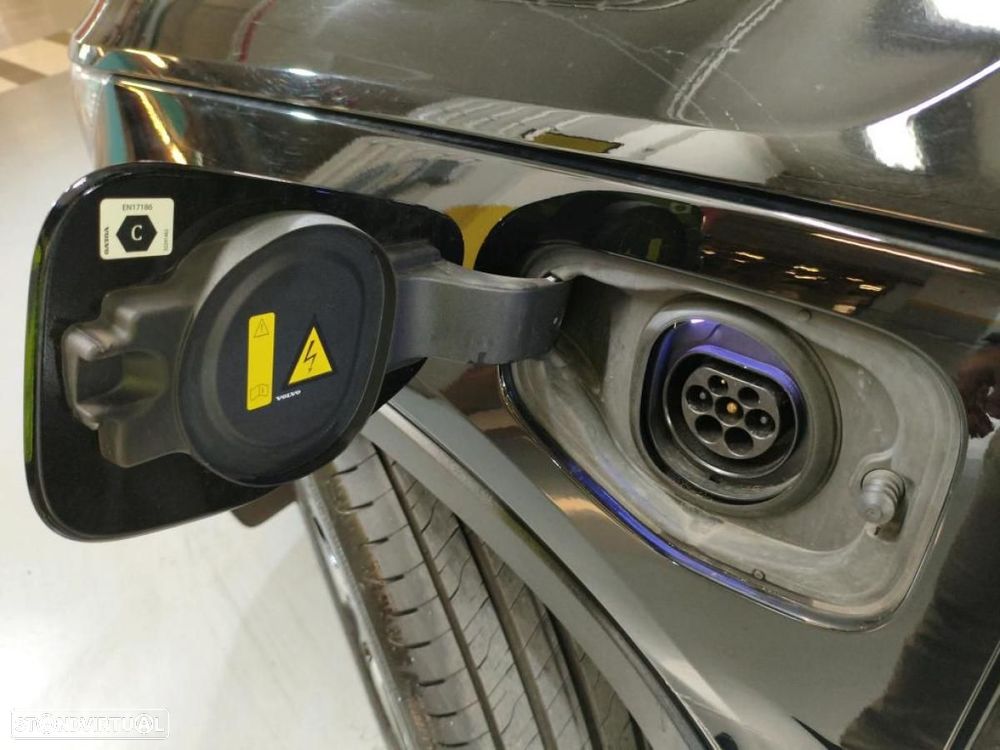 Volvo XC 40 1.5 T5 PHEV Inscription - 4