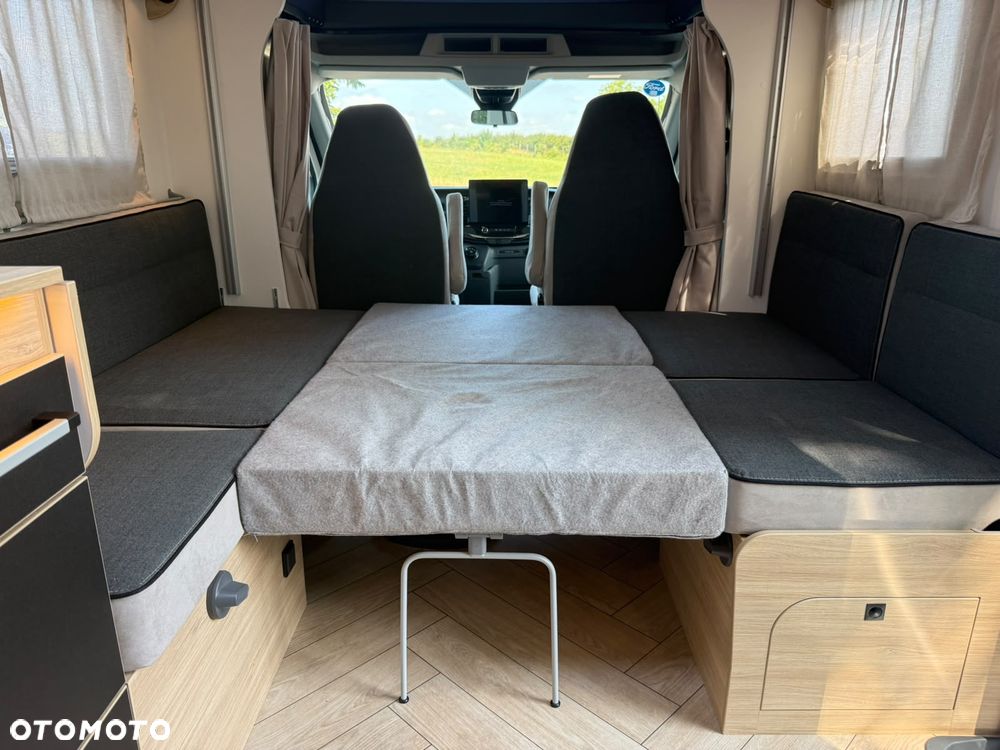 Ford Chausson 720 Titanium Line - 21