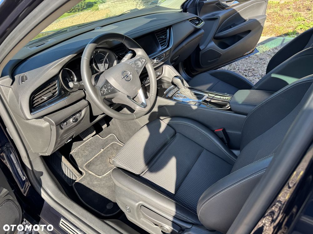 Opel Insignia - 11