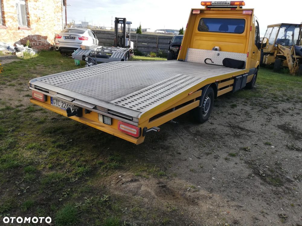 Mercedes-Benz Sprinter 319 - 4