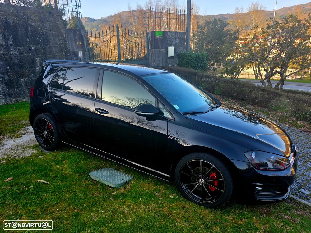 VW Golf 1.6 TDi R-Line - 3