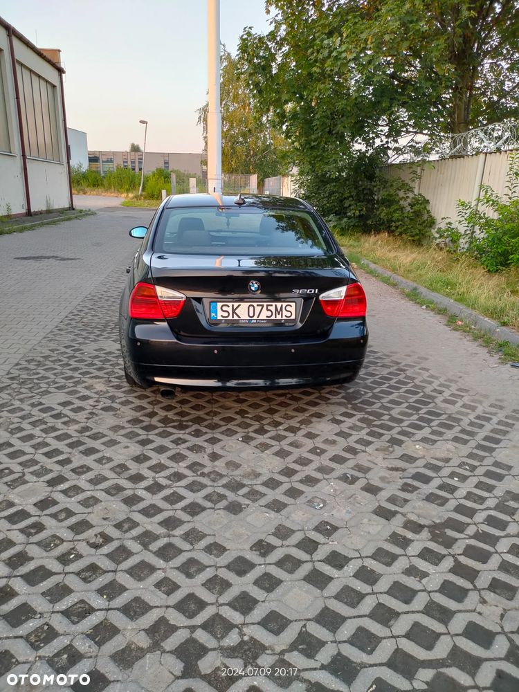 BMW Seria 3 - 17