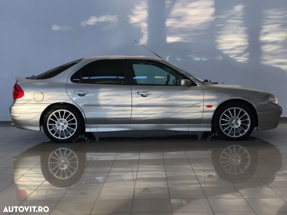 Ford Mondeo - 24