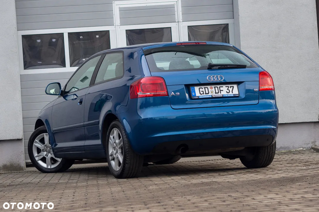 Audi A3 1.6 Attraction - 10