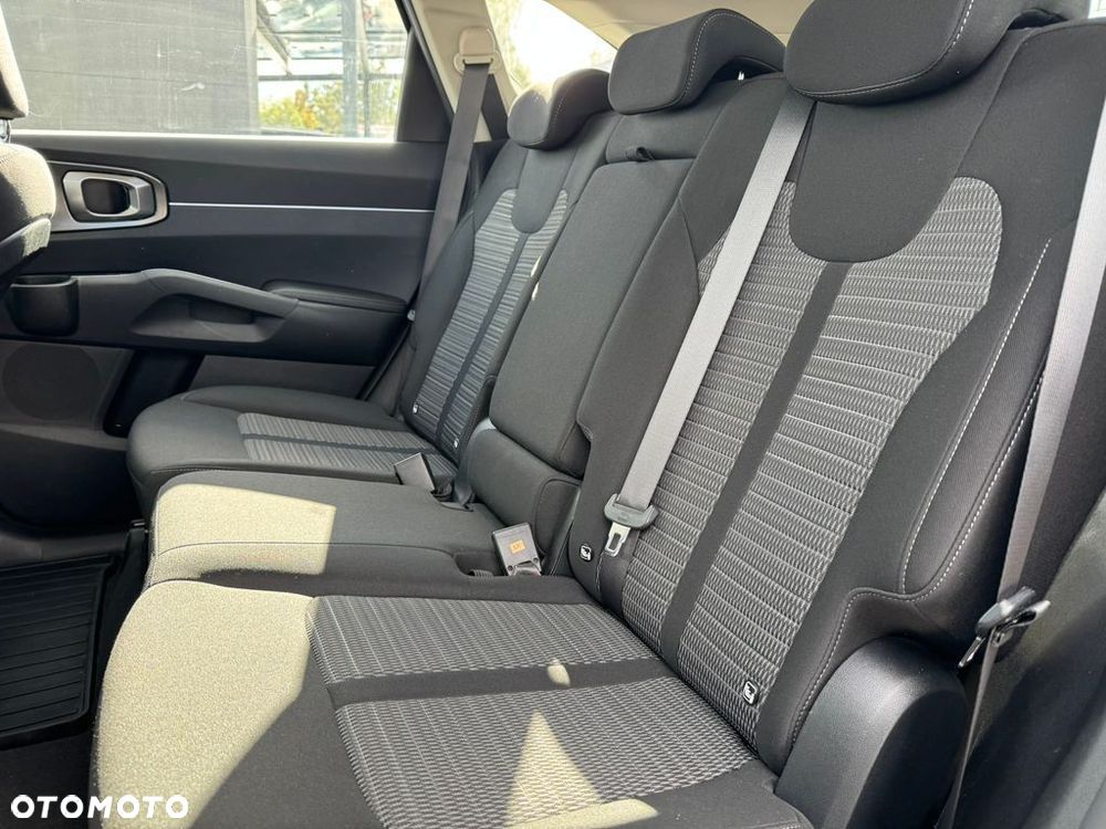 Kia Sorento 1.6 T-GDI HEV L 7os - 21
