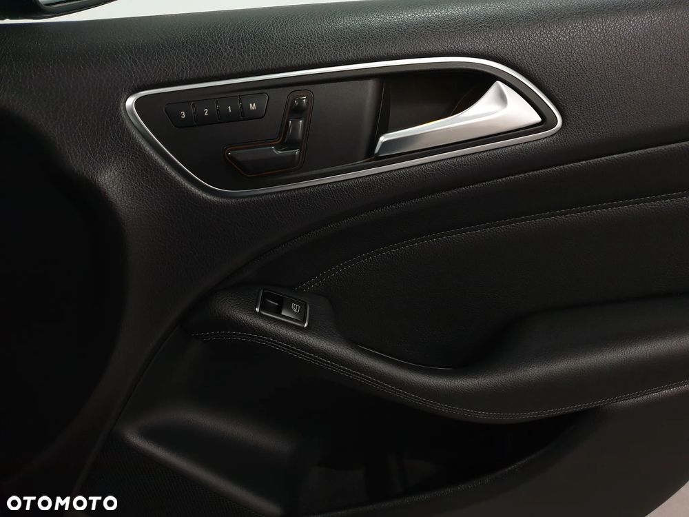 Mercedes-Benz Klasa B 200 CDI (BlueEFFICIENCY) 7G-DCT - 22