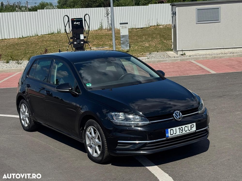 Volkswagen Golf 1.5 TSI DSG Highline - 1
