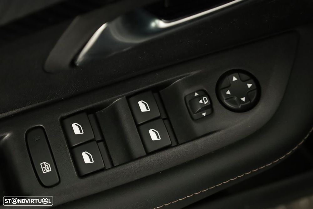 Peugeot e-208 50 kWh Allure - 22