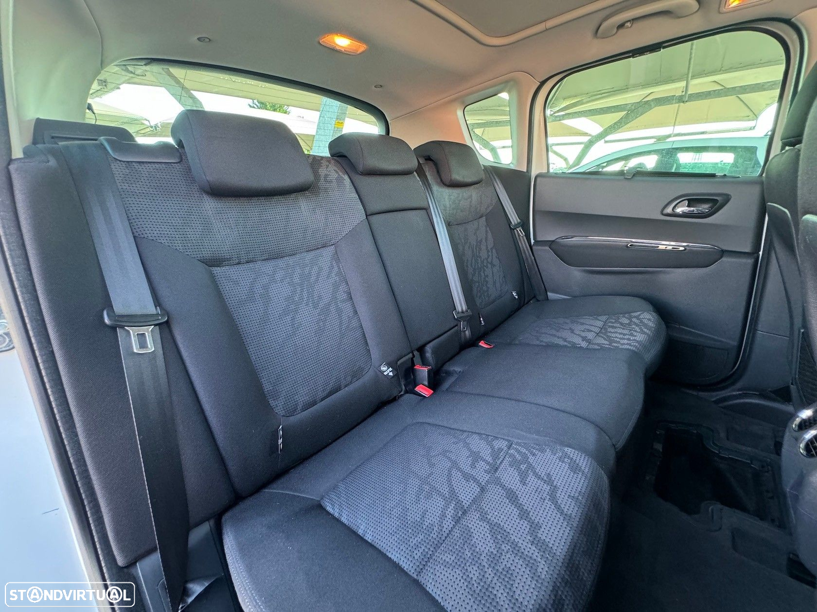 Peugeot 3008 1.6 e-HDi Allure 2-Tronic - 27