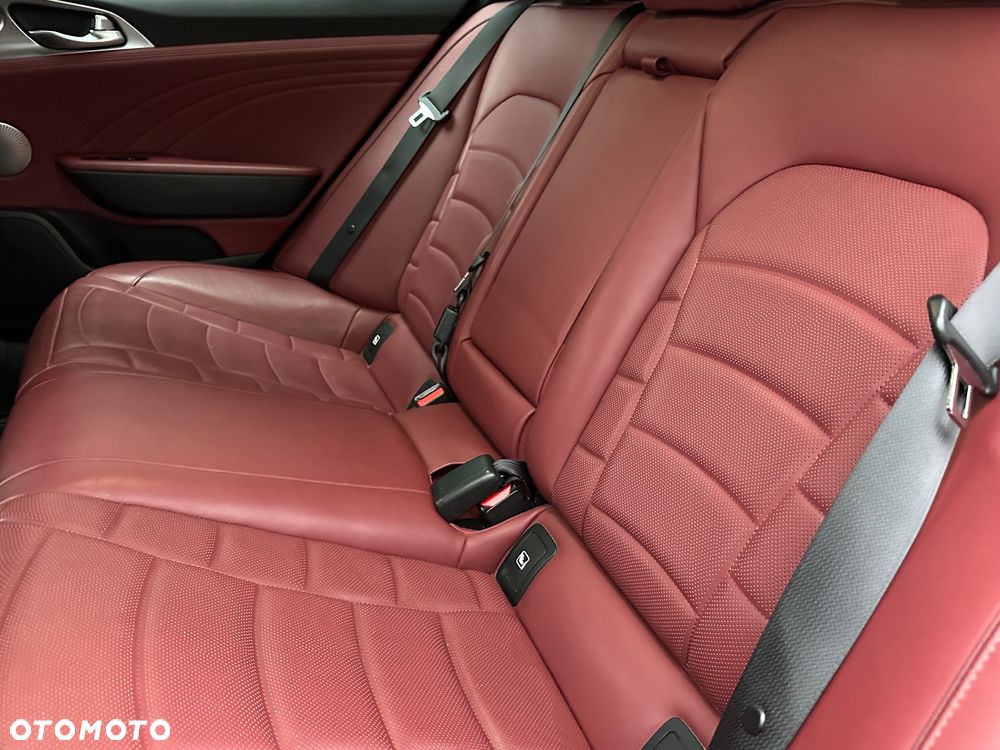 Kia Stinger 3.3 T-GDI V6 GT Prestige Line AWD - 12