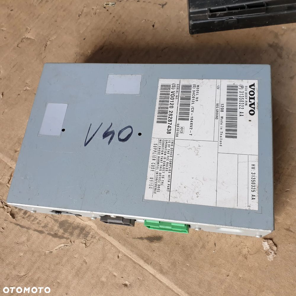 VOLVO V40 WZMACNIACZ MODUL RADIA  31350322 13R - 1