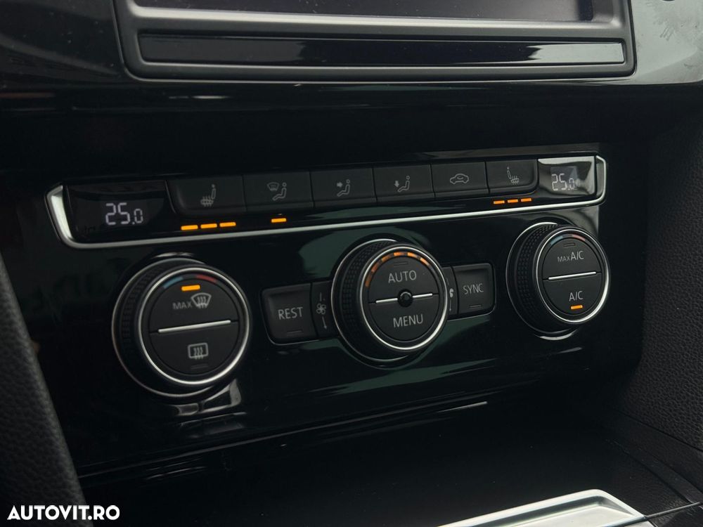 Volkswagen Passat 1.4 TSI DSG GTE - 11